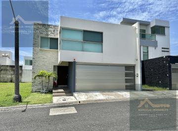Casa · 235m² · 3 Recámaras · 2 Estacionamientos · Casa en Venta Fraccionamiento Lomas del Sol, Riviera Veracruzana, Alvarado, Veracruz