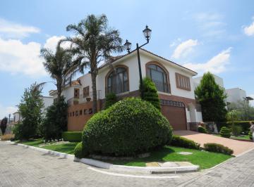 Casa · 4 Recámaras · 3 Estacionamientos · Casa en San Francisco Coaxusco