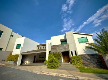 Casa de 3 habitaciones, Monterrey · Hermosa Residencia en Venta Sierra Alta Rincón de Las Aves
