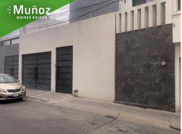 Casa · 231m² · 4 Recámaras · 3 Estacionamientos · Casa en Venta León Gto - Fraccionamiento Los Paraísos