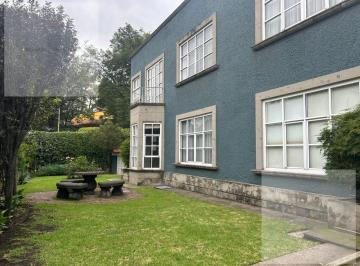 Casa · 400m² · 3 Recámaras · 4 Estacionamientos · Casa en Venta