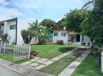 Casa de 2 habitaciones, Atlatlahucan · Casa en Venta en Fraccionamiento Lomas de Cocoyoc