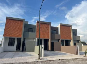 Casa de 3 habitaciones, Colima · Casa en Venta Nueva en Rinconada de Pereyra Cercas del Centro de Colima, Col.