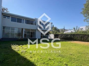 Casa en condominio · 320m² · 3 Recámaras · 4 Estacionamientos · Oportunidad Casa en Venta en Ciudad Bugambilias