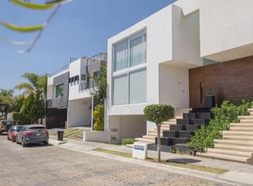 Casa de 3 habitaciones, San Andrés Cholula · Casa en Venta Lomas de Angelópolis 1 – Cluster 10 10 10