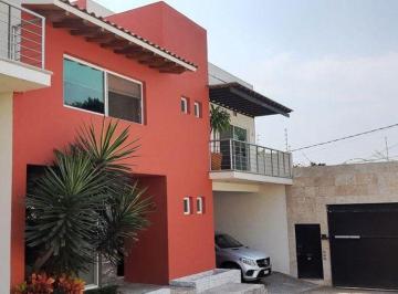Casa en condominio de 3 habitaciones, Cuernavaca · Casa en Venta en Condominio Pequeño Zona Norte