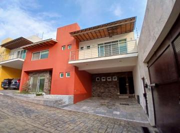 Casa en condominio de 3 habitaciones, Cuernavaca · Casa en Venta en Condominio Pequeño Zona Norte