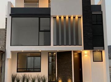 Casa · 252m² · 4 Recámaras · Casa - Pachuca