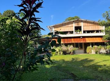 Casa · 300m² · 4 Recámaras · 2 Estacionamientos · Casa en Venta