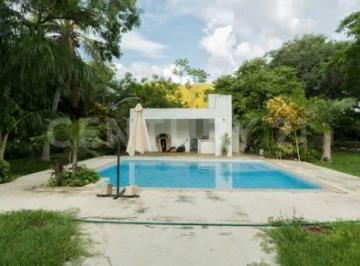 Casa · 321m² · Casa en Venta - Chichí Suárez