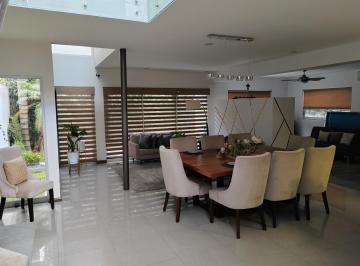 Casa · 427m² · 3 Recámaras · 3 Estacionamientos · Casa en Lagos del Vergel