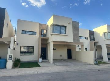 Casa · 190m² · 3 Recámaras · 3 Estacionamientos · Casa en Renta Equipada en Zona Consulado Altaria