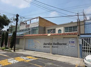Casa de 4 habitaciones, Venustiano Carranza · Excelente Casa Ubicada en Retorno Cerrado con Vigilancia Frente Al Walmart de Jardín Balbuena.
