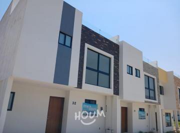 Casa · 14724m² · 3 Recámaras · 2 Estacionamientos · Casa en El Alcázar (Casa Fuerte) con 3 Recámaras, Id:.