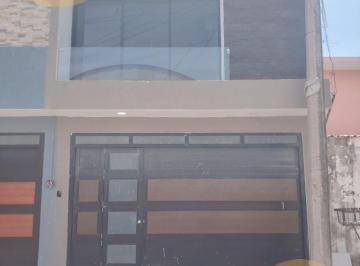 Casa · 172m² · 3 Recámaras · 2 Estacionamientos · Casa en Venta en Infonavit El Morro