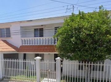 Casa de 4 habitaciones, Chihuahua · Hermosa Casa de Recuperación Bancaria en Venta en Las Granjas, Chihuahua