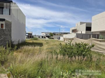 Terreno / Lote · 310m² · Lote Residencial en Lomas del Campanario Norte, Condominio San Benito