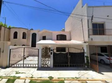 Casa de 4 habitaciones, Saltillo · Hermosa Casa de Recuperación Bancaria Ubicada en Saltillo, Coahuila *no Créditos*
