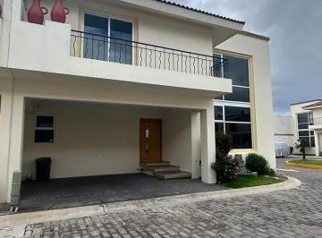 Casa en condominio de 3 habitaciones, Metepec · Casa en Venta en Fraccionamiento Casa de Los Cantaros, Metepec.