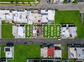 Terreno / Lote · 180m² · Terrenos en Venta en Fracc. Lomas del Mar en La Riviera Veracruzana