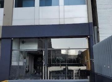 Local comercial · 165m² · 2 Estacionamientos · Local Comercial U Oficina en Santa Fe a Pie de Calle