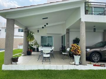 Casa · 250m² · 4 Recámaras · 2 Estacionamientos · Casa en Venta Oaxtepec Condominio Mision Santa María