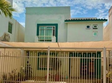 Casa en condominio · 138m² · 3 Recámaras · 2 Estacionamientos · Casa en Venta en Privada Caucaso, Valle Alto. Culiacan, Sinaloa