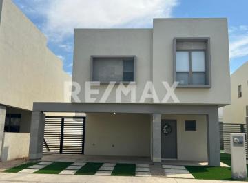 Casa · 135m² · 3 Recámaras · 2 Estacionamientos · Borgo 3340 - Corsica - (4)