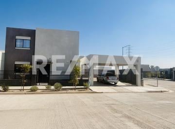 Casa · 173m² · 3 Recámaras · 2 Estacionamientos · Nueva Casa en Venta en Residencial Privado - (4)