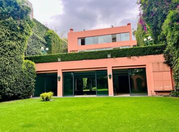Casa · 1200m² · 3 Recámaras · 3 Estacionamientos · Casa en Reforma Lomas