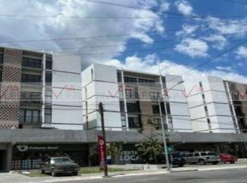 Departamento · 95m² · 3 Recámaras · 2 Estacionamientos · Departamento en Venta en Las Cumbres