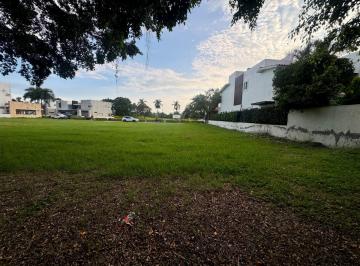 Terreno / Lote , Emiliano Zapata · Terreno en Venta en Club de Golf Paraíso Country Club