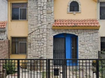Casa de 3 habitaciones, San Luis Potosí · Lasm31 - La Oportunidad Perfecta Para La Casa de Tus Sueños en Colonia Esmeralda Slp