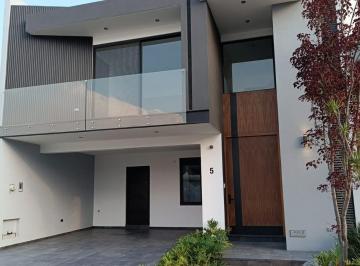 Casa en condominio · 239m² · 3 Recámaras · 2 Estacionamientos · Residencia de Lujo en Parque Foresta | a Pasos de Chedraui Selecto Cascatta | Lomas de Angelópolis