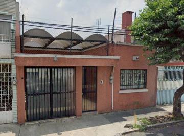 Casa · 164m² · 3 Recámaras · 1 Estacionamiento · Venta de Casa en Calle Trujillo, Col. Lindavista, Gustavo A. Madero, Cdmx
