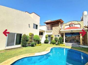Casa de 4 habitaciones, Cuernavaca · Hermosa Propiedad Dentro de Privada en Zona Dorada