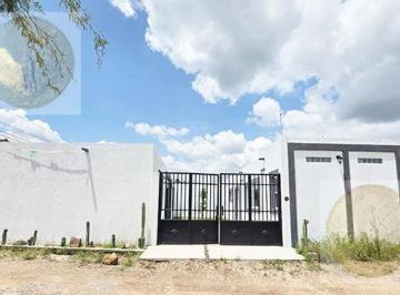 Casa · 188m² · 4 Recámaras · 2 Estacionamientos · Vive Cómodo: Casa 1 Planta, Lista Para Entrar