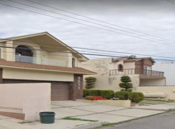 Casa en Venta de 3 habitaciones Lomas La Salle  · Casa de Recuperacion Bancaria No Creditos