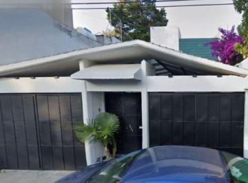 Casa de 4 habitaciones, Coyoacán · Casa en Venta en Calle G Educación Coyoacán Ciudad de México
