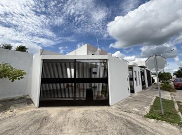 Casa · 224m² · 3 Recámaras · 3 Estacionamientos · Venta de Casa en Gran San Pedro Cholul Mérida Yucatán