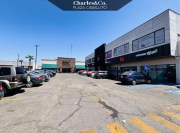 Local comercial · 54m² · 50 Estacionamientos · Local en Renta