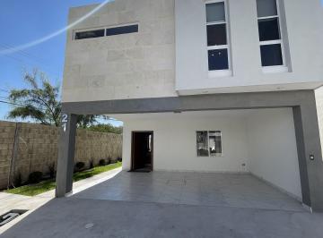 Casa de 3 habitaciones, Saltillo · Casa Moderna en Privada Antara | Seguridad y Exclusividad