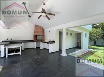 Quinta · 1225m² · 3 Recámaras · 6 Estacionamientos · Quinta en Venta en Santiago, N. L