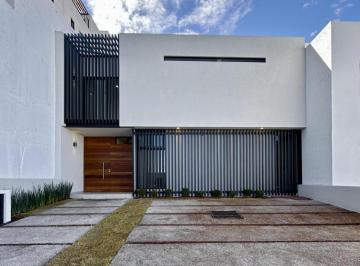 Casa en condominio · 265m² · 3 Recámaras · 3 Estacionamientos · Casa en Venta o Renta con Las Recámaras Más Amplias de Zibatá.