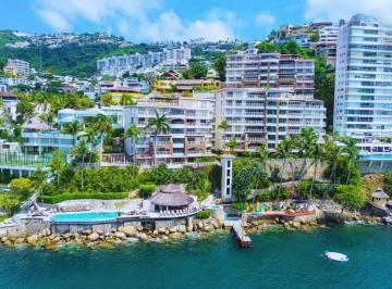 Departamento · 362m² · 4 Recámaras · 3 Estacionamientos · Departamento en Venta en Brisas Guitarrón Acapulco 362 m² | Vistas a La Bahía y Club de Playa Exclus