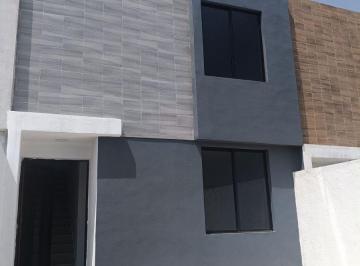 Casa de 3 habitaciones, ApetatitlAn de Antonio Carvajal · Casa 3 Recámaras en Venta en Belén