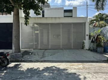 Casa de 2 habitaciones, Mérida · Residencia de 2 Plantas en San Antonio Cinta – Mérida, Yucatán
