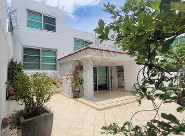 N/A · Casa en Venta en Ciudad de Los Niños | Amplia, Moderna y con Excelente Ubicación