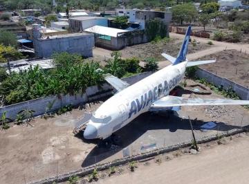 Local en centro comercial , Bahía de Banderas · Avión del Capitan Fantasma Foodpark