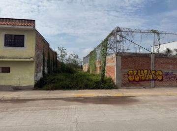 Terreno / Lote , Celaya · Venta de Terreno Habitacional a Pie de Av Las Torres
